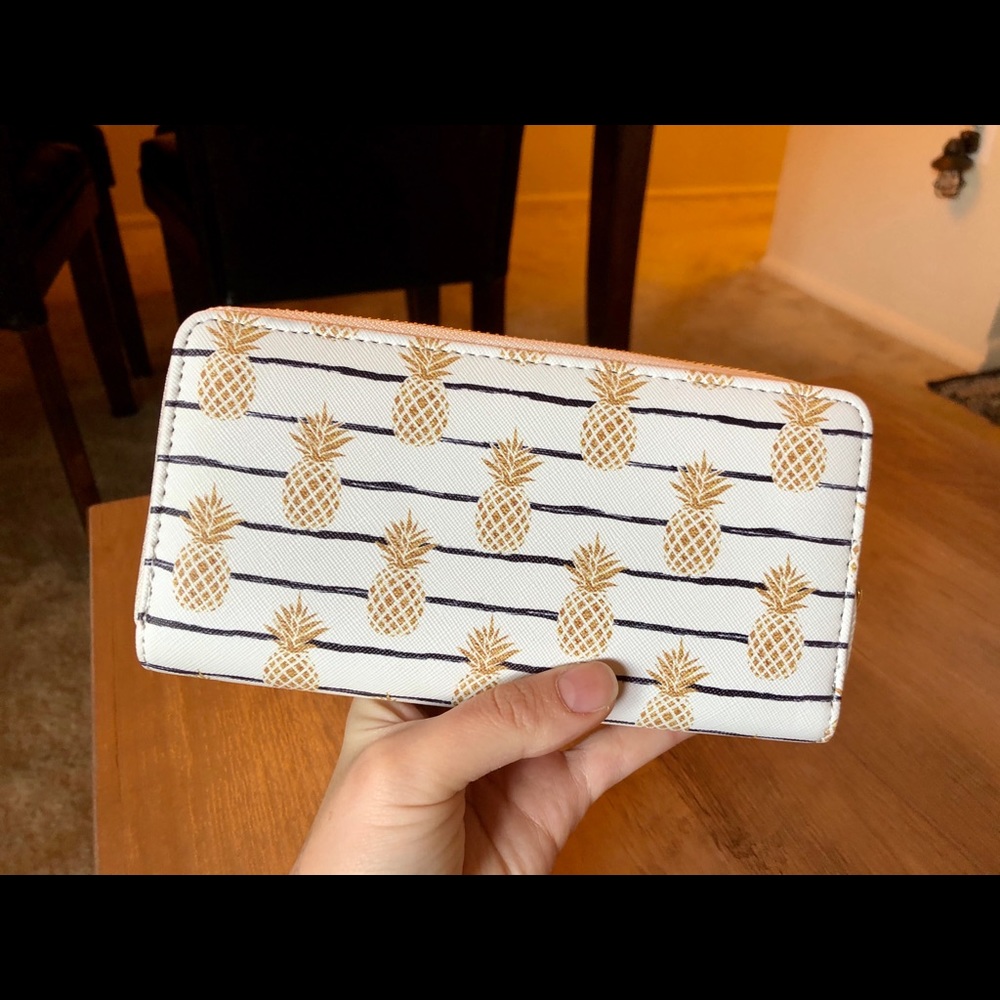 Pineapple Wallet